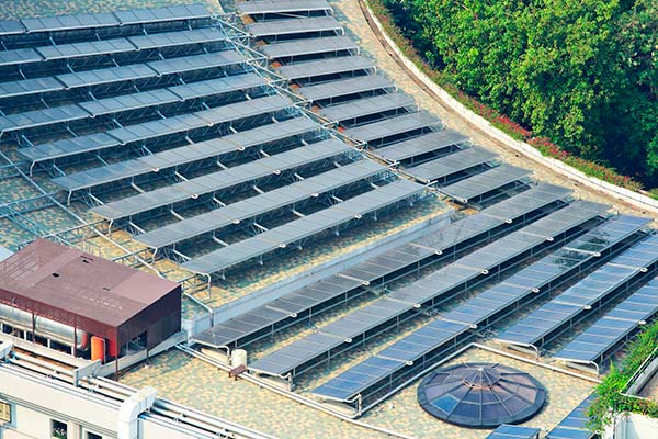 Placas solares para comunidades de vecinos, edificios empresariales y naves industriales